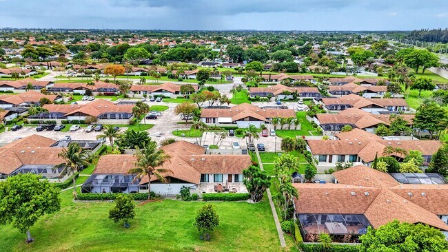 Building Photo - 9903 Boca Gardens Trail