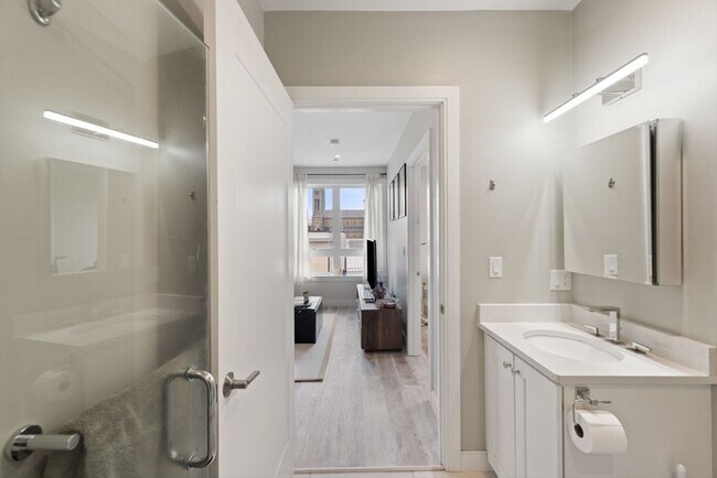 Building Photo - 1457 Tremont St