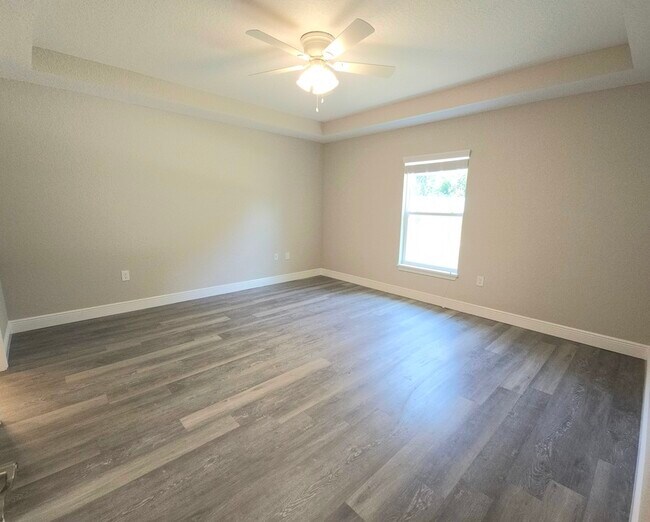 Building Photo - 67 Olive Dr