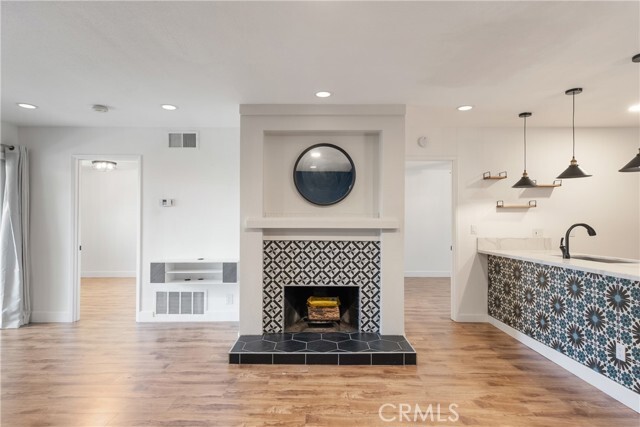 Building Photo - 23653 Golden Springs Dr
