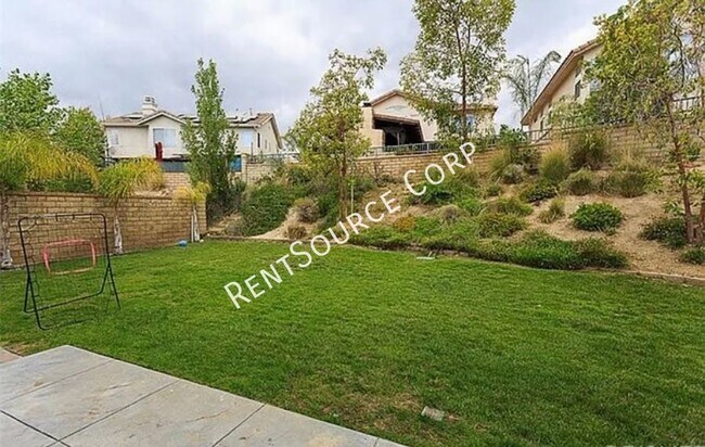 Building Photo - 22909 Redwood Ct