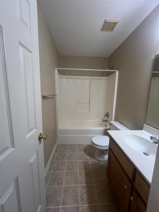 Building Photo - 4460 Maxie St