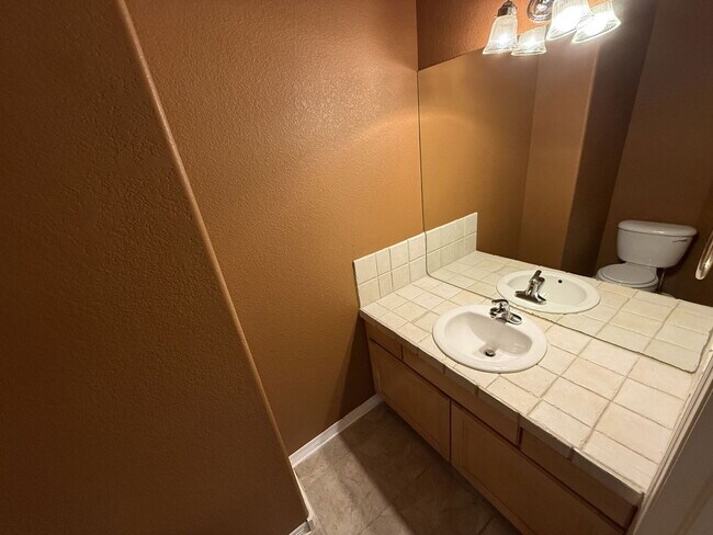 Building Photo - 8130 Lighthouse Ln