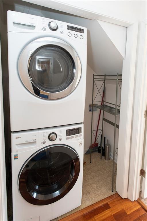 Building Photo - 470 Forestgate Ct