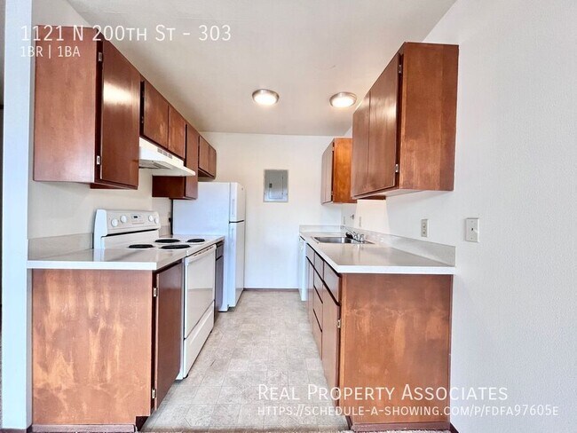 Building Photo - 1121 N 200th St