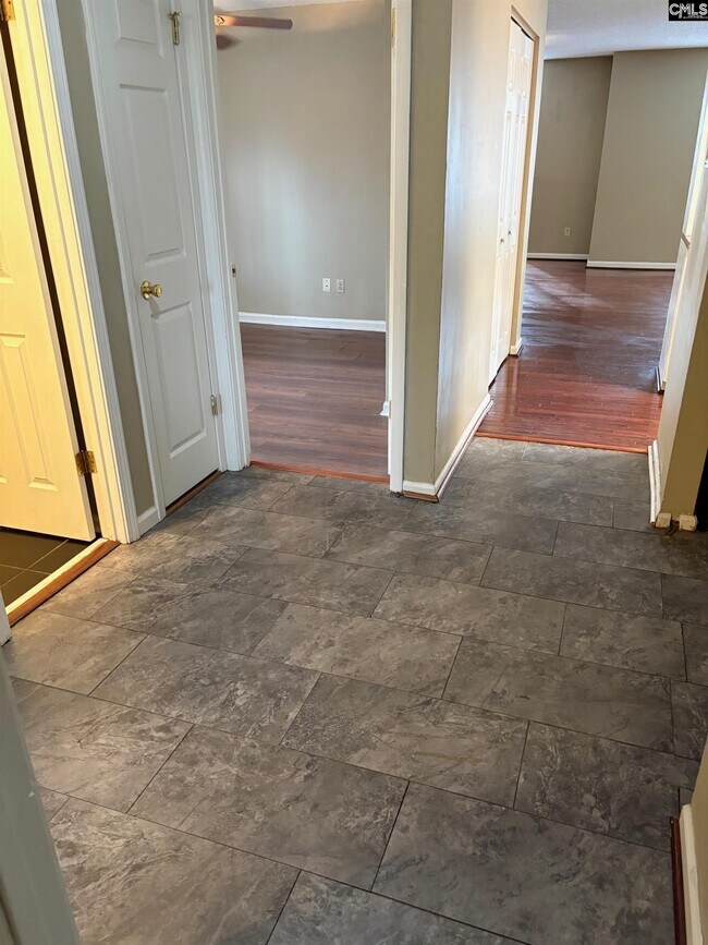 Building Photo - 49B Battery Walk Ct