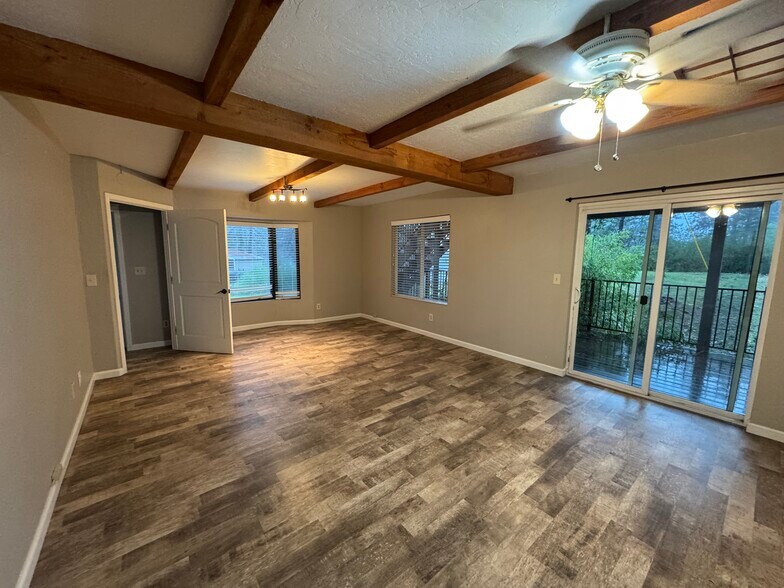 Building Photo - 20235 Paoli Ln