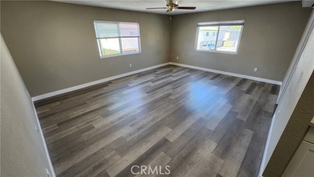 Building Photo - 984 El Camino Dr