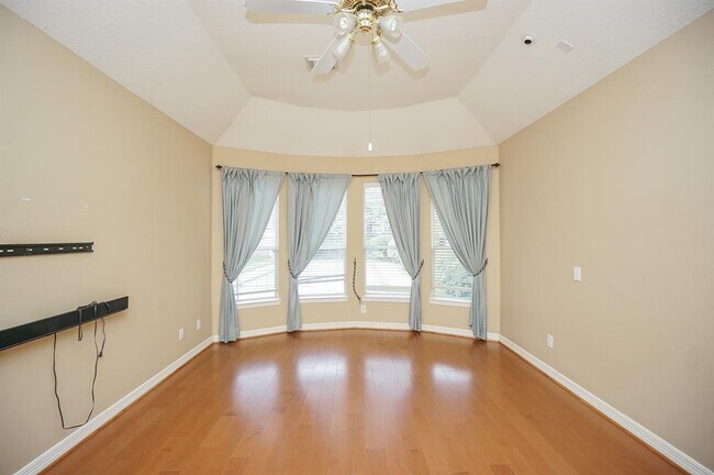 Building Photo - 5815 Coral Springs Ct