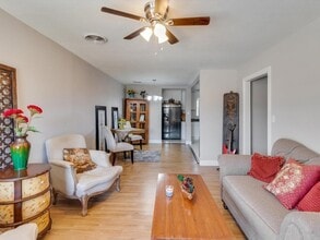 Building Photo - 801 Pecan St