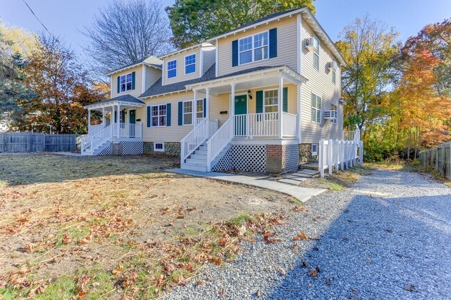 Building Photo - 51 Warner St