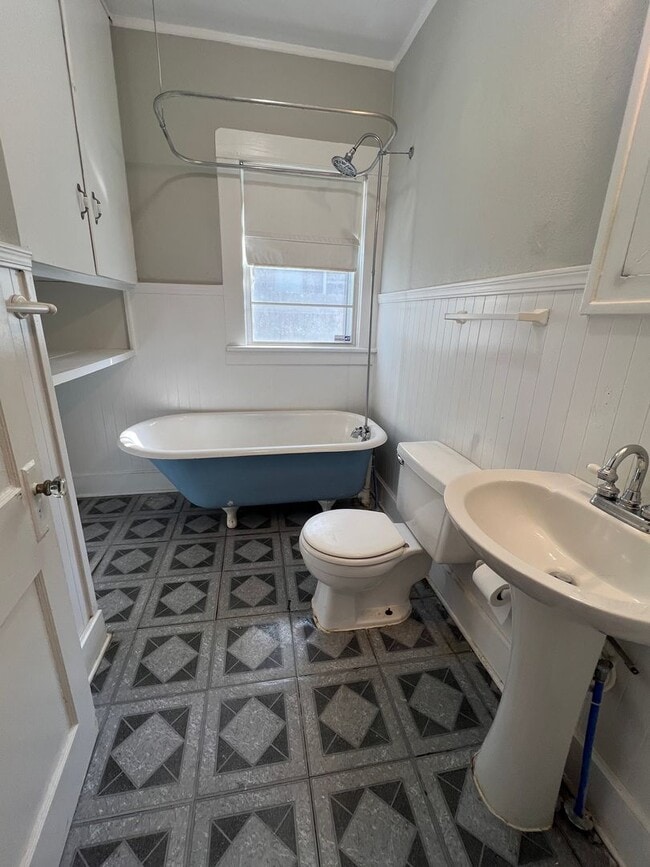 Building Photo - Bungalow Home in Central Waco