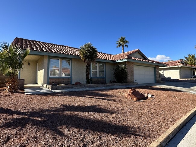 Primary Photo - 8745 Isola Dr