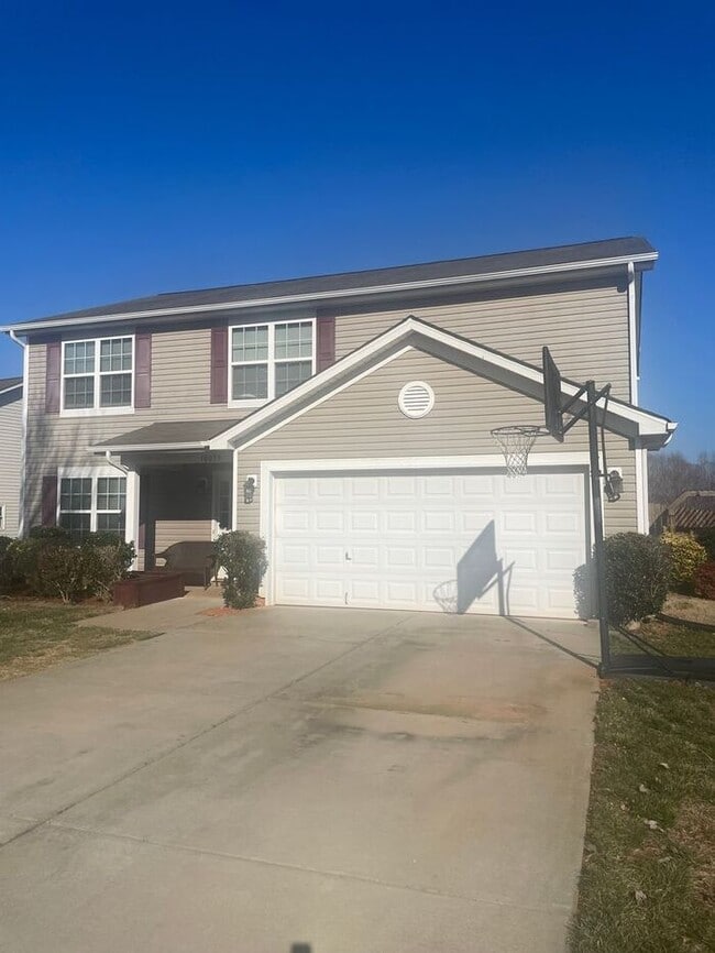 Building Photo - Charming home in Indian Land.