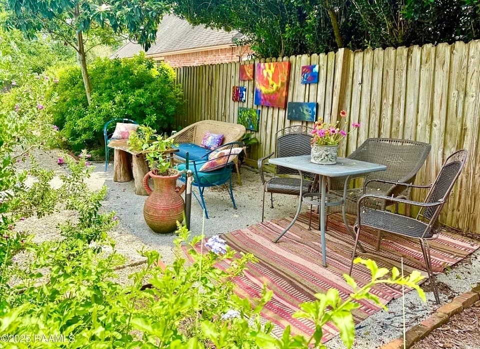 Seating area with Bbq pit - 113 Templeton Dr