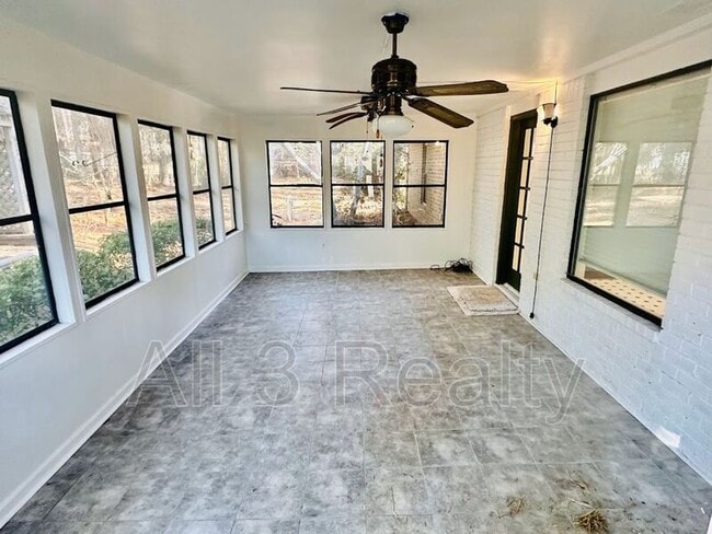 Building Photo - 175 Eli Run