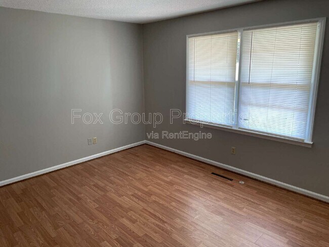 Building Photo - 2306 Startown Rd