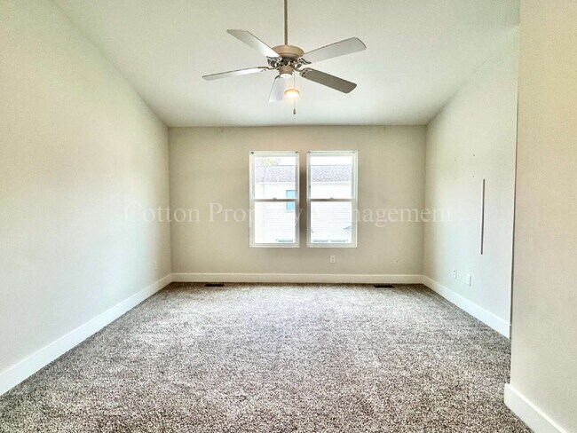 Building Photo - Modern 3BR/2.5BA Townhome | $1,900/mo. | P...