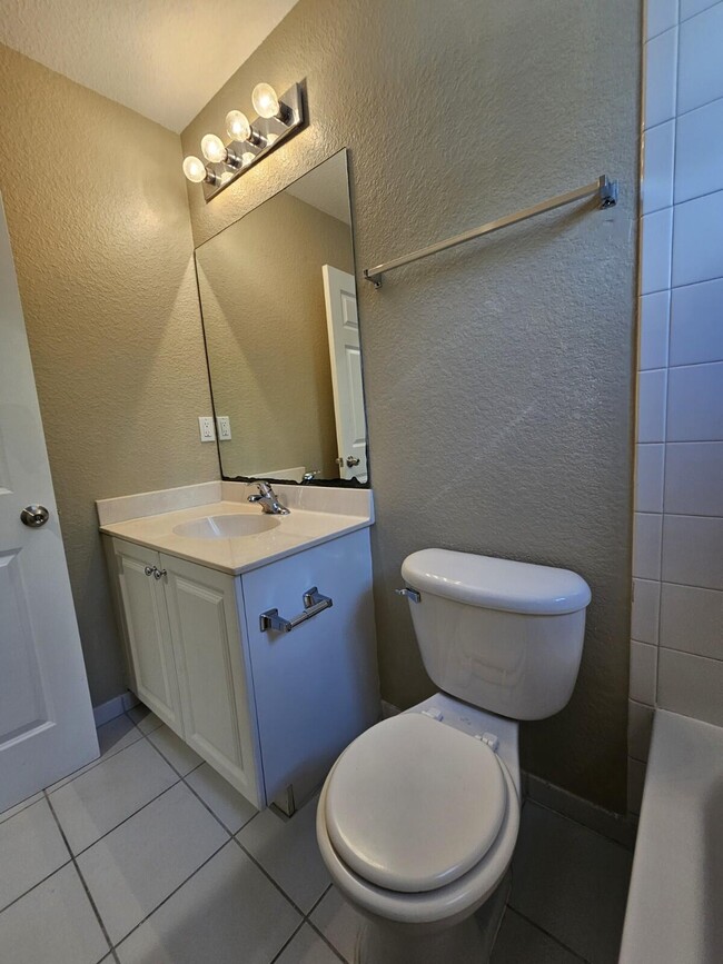 Building Photo - 963 Abaco Ln