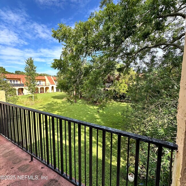 Building Photo - 3917 Corrida Ct