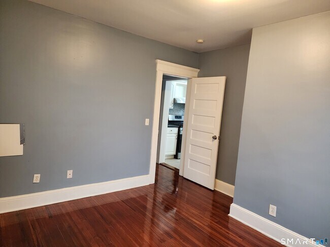 Building Photo - 30 Boston Terrace