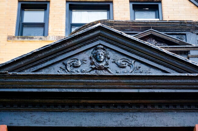 Building Photo - Tammerlane