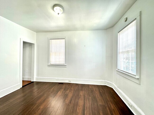 Building Photo - 2 Bedroom, 1.5 Bath House in East Central Neighborhood on the Charleston Peninsula!