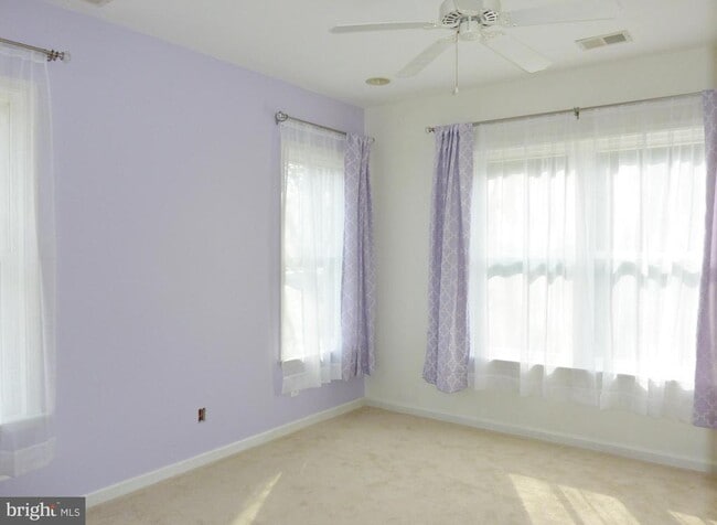 Building Photo - 267 Cedar Ridge Dr