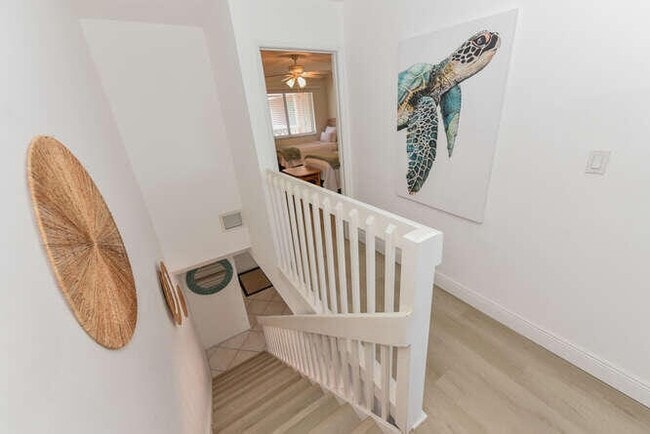 Building Photo - 353 S US HIGHWAY 1