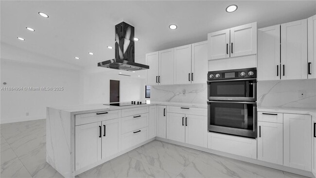 Building Photo - 2413 Gulfstream Ln
