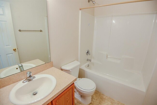 Building Photo - 2116 Bullocks Run Rd