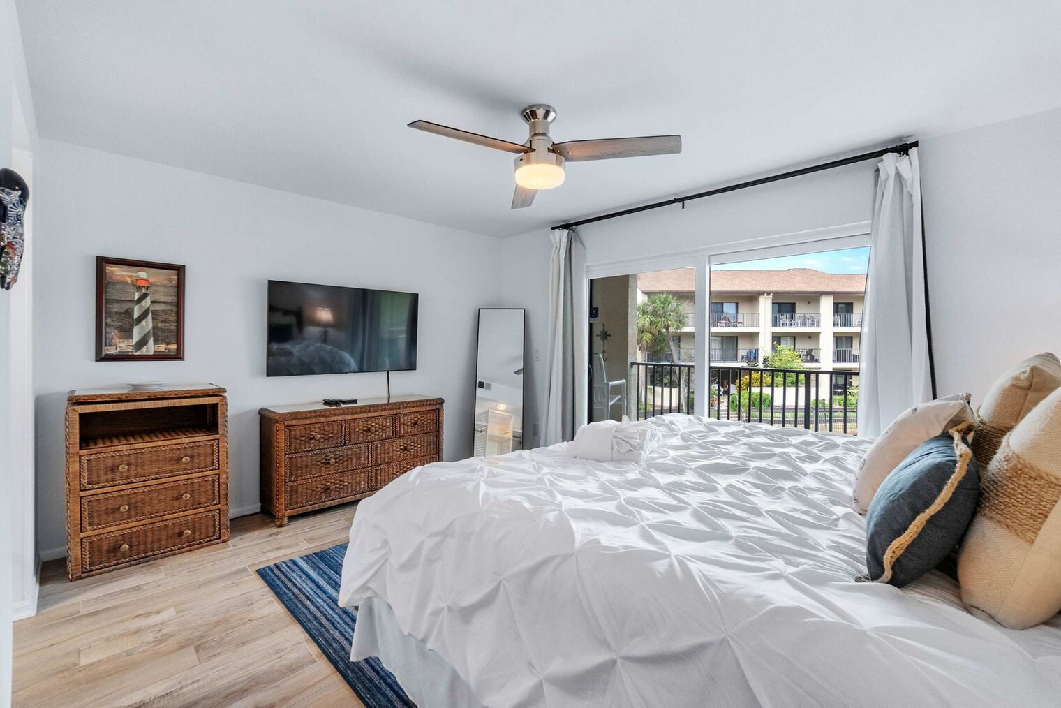 Building Photo - 850-A1A A1A Beach Blvd