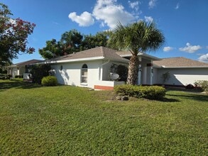 Building Photo - 3BD/2BA