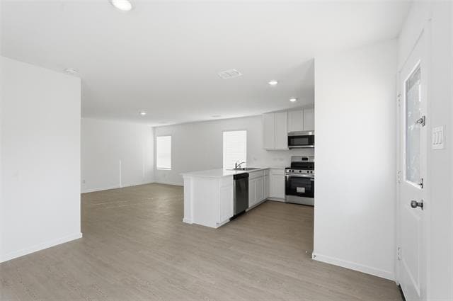 Building Photo - 6804 Haines Dr