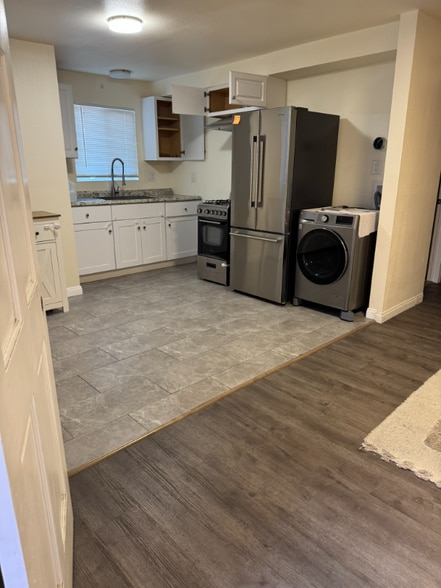 Building Photo - 2918 Beverly Blvd