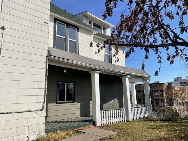 Side Porch - 209 E 4th St