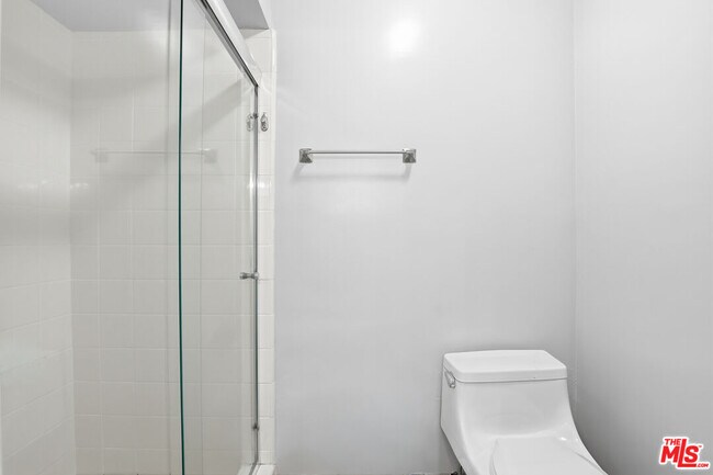 Building Photo - 8701 Delgany Ave