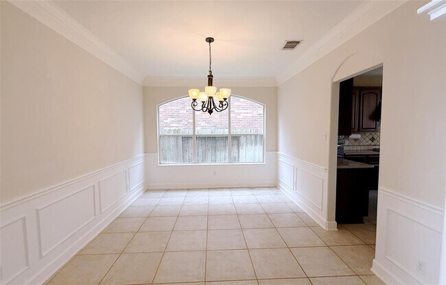 Building Photo - 14330 Ayers Rock Rd