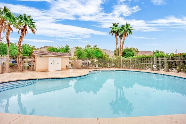 Building Photo - Charming Two-Story Townhome in a Gated Com...