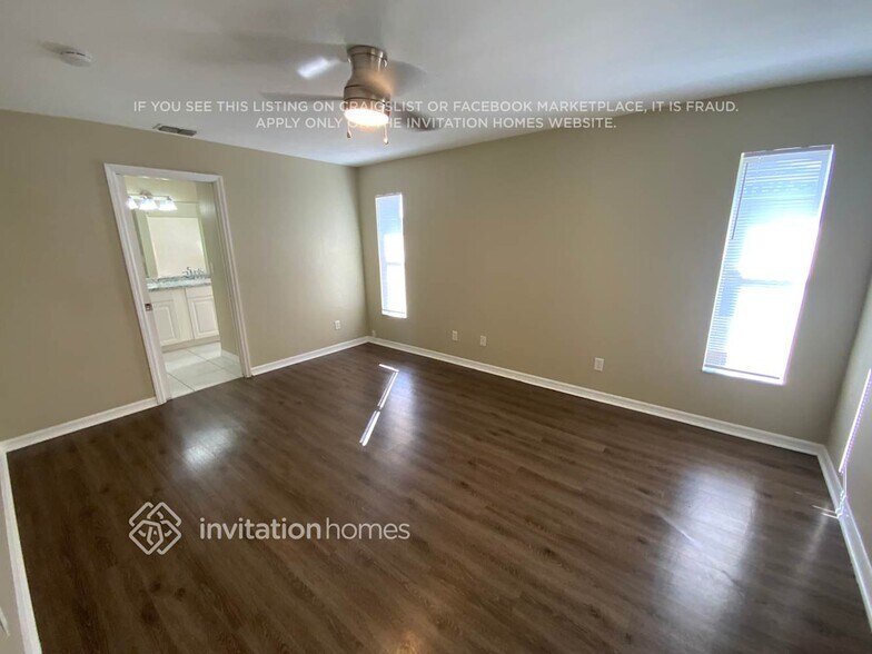 Building Photo - 1201 SW 29th Terrace