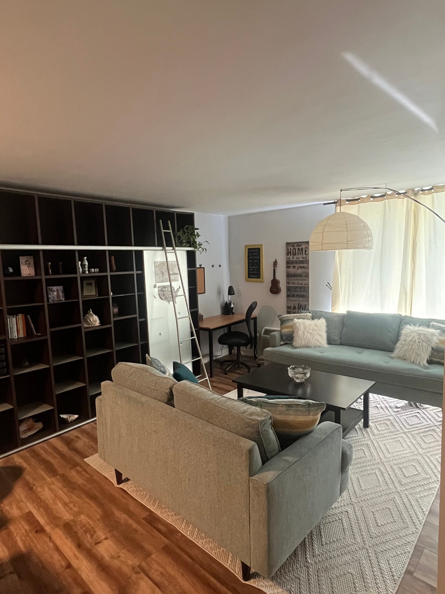 Building Photo - 3050 Rue Dorleans