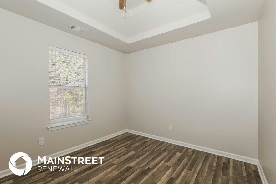 Building Photo - 1055 Field View Dr