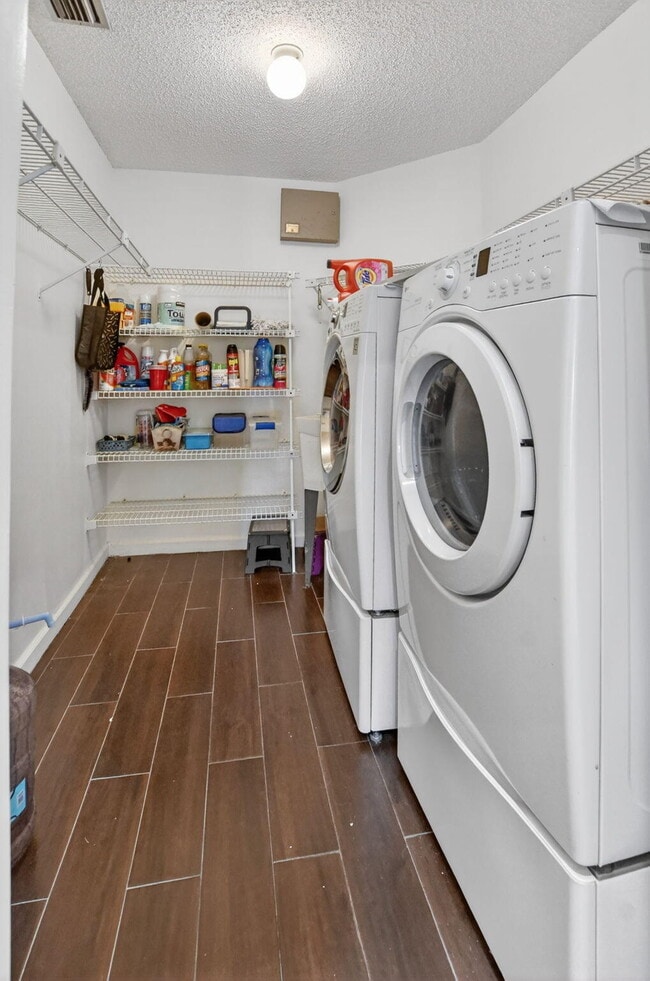 Building Photo - 22796 Marbella Cir