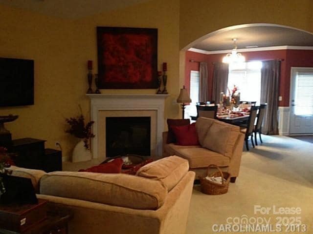 Building Photo - 9806 Sky Vista Dr