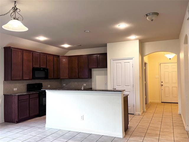Building Photo - 2108 Jasmine Valley Drive