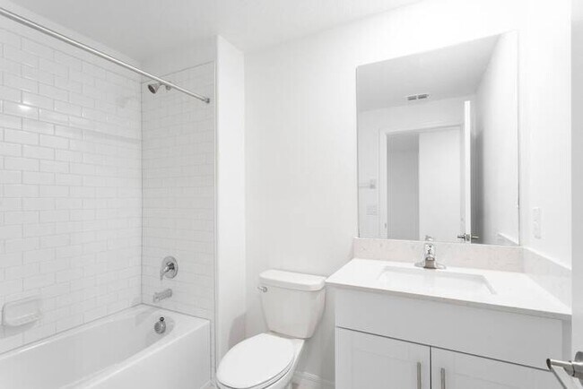 Building Photo - 2 MONTHS FREE!! APPLY NOW! 3 BED - 2.5 BATH