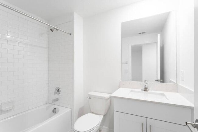 Building Photo - 2 MONTHS FREE!! APPLY NOW! 3BED 2.5BATH