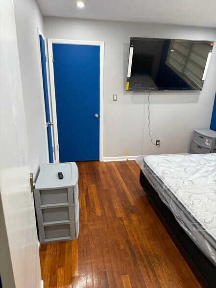 Building Photo - 153 Oakcliff Ct NW