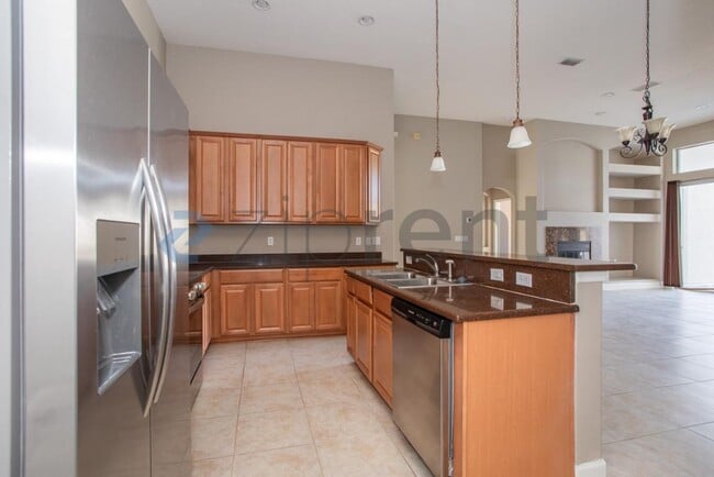 Building Photo - 932 Gallier Pl