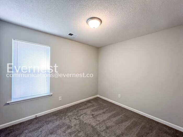 Building Photo - 1224 Whitten Rd